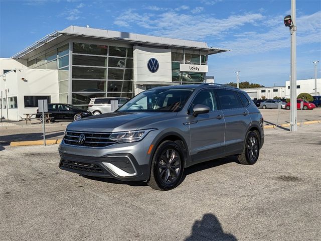 2023 Volkswagen Tiguan SE