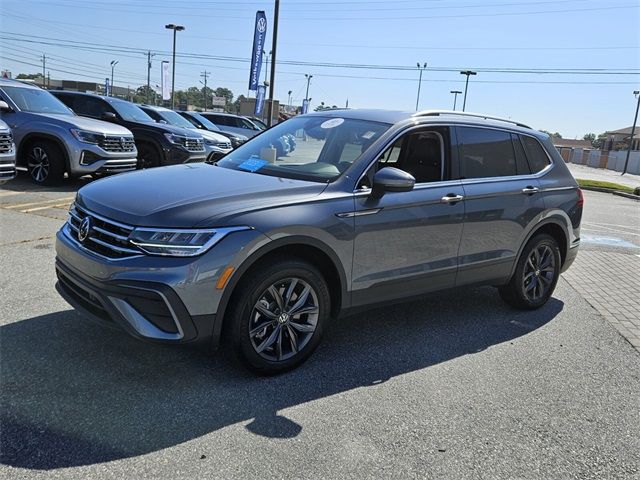 2023 Volkswagen Tiguan SE