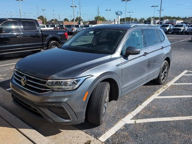 2023 Volkswagen Tiguan SE