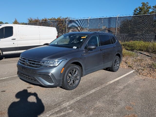 2023 Volkswagen Tiguan SE