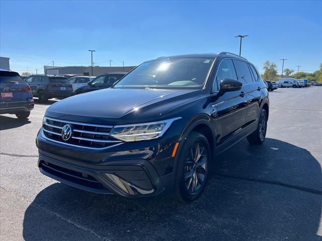 2023 Volkswagen Tiguan SE