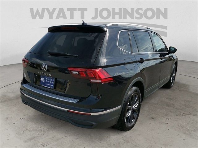 2023 Volkswagen Tiguan SE