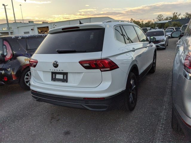 2023 Volkswagen Tiguan SE