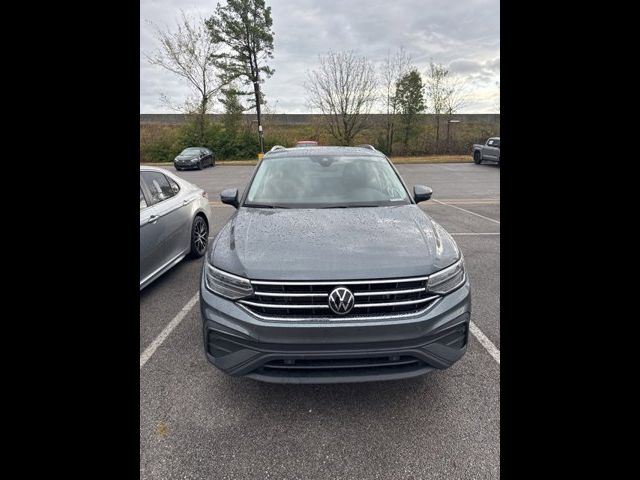 2023 Volkswagen Tiguan SE