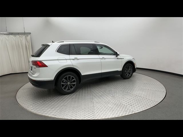 2023 Volkswagen Tiguan SE