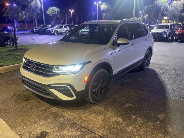 2023 Volkswagen Tiguan SE