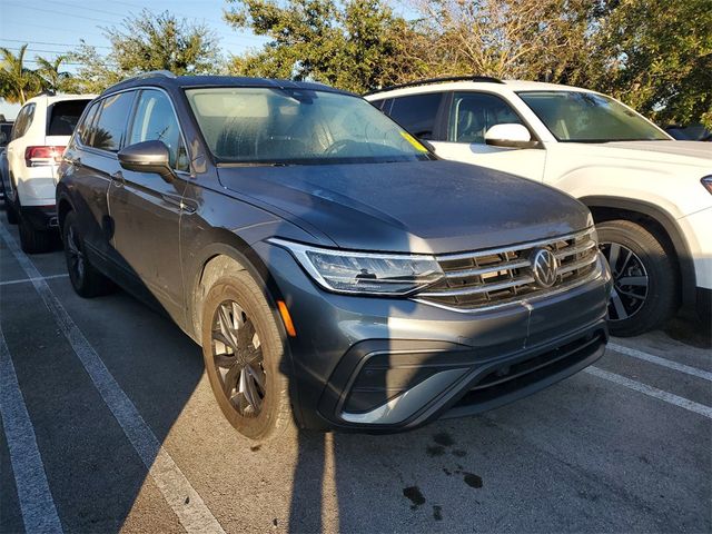 2023 Volkswagen Tiguan SE