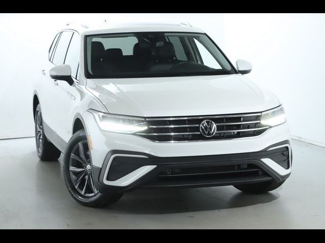 2023 Volkswagen Tiguan SE