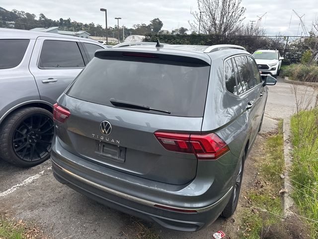 2023 Volkswagen Tiguan SE