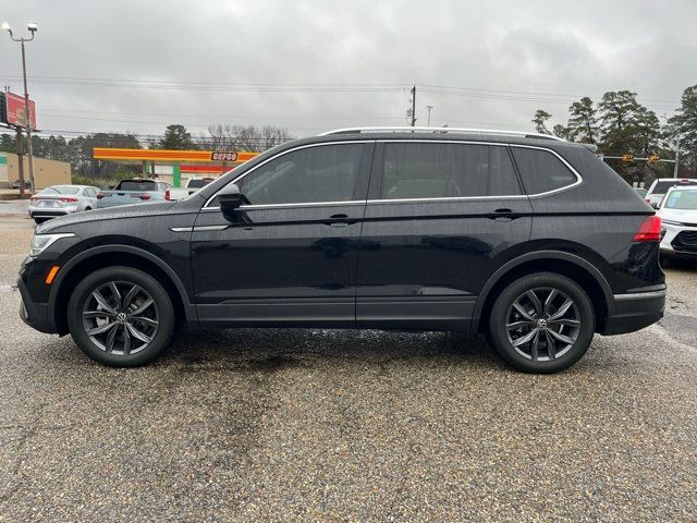 2023 Volkswagen Tiguan SE