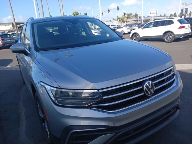 2023 Volkswagen Tiguan SE