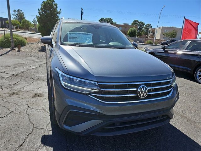 2023 Volkswagen Tiguan SE