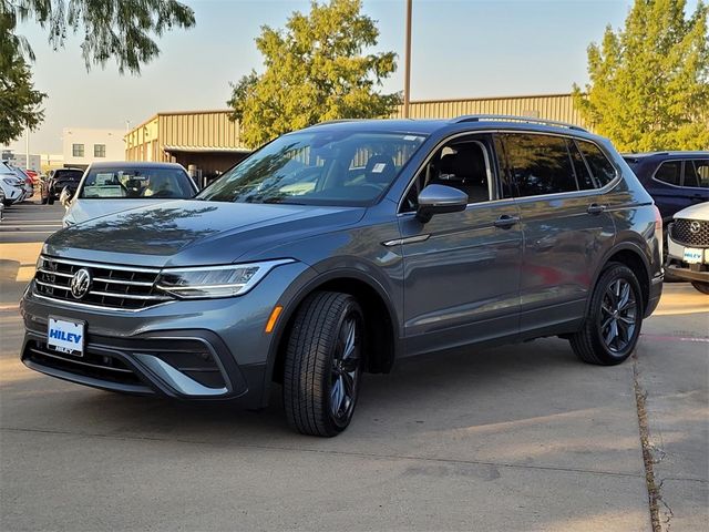 2023 Volkswagen Tiguan SE