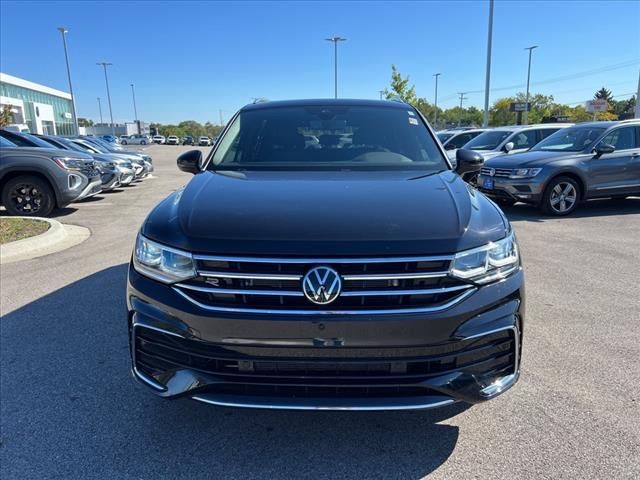 2023 Volkswagen Tiguan SEL R-Line