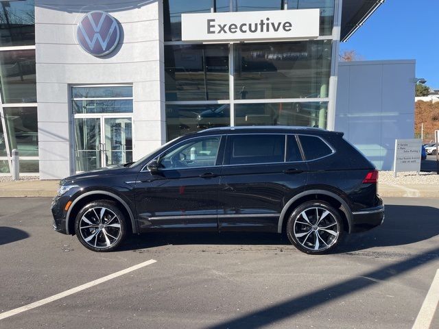 2023 Volkswagen Tiguan SEL R-Line