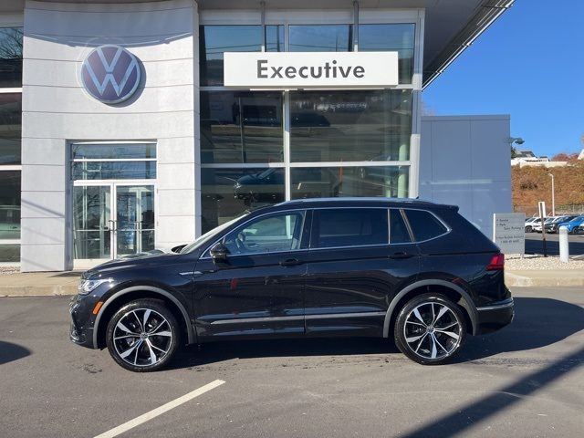 2023 Volkswagen Tiguan SEL R-Line