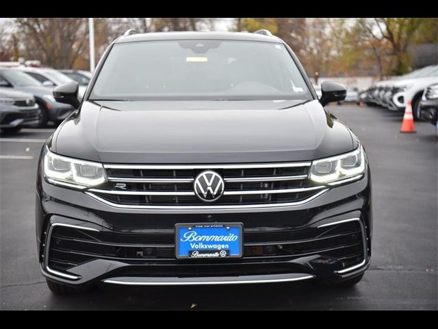 2023 Volkswagen Tiguan SEL R-Line