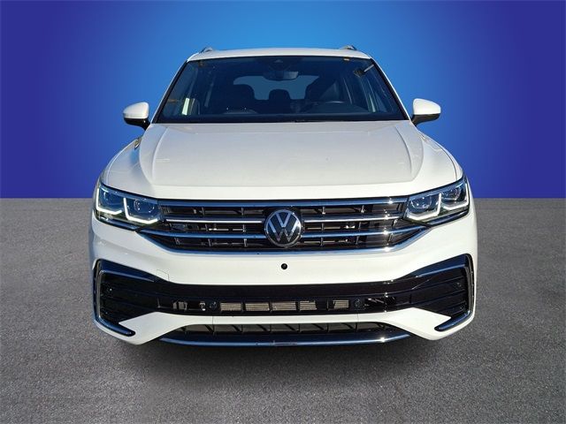 2023 Volkswagen Tiguan SEL R-Line