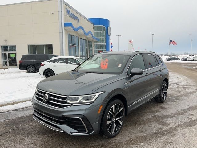 2023 Volkswagen Tiguan SEL R-Line