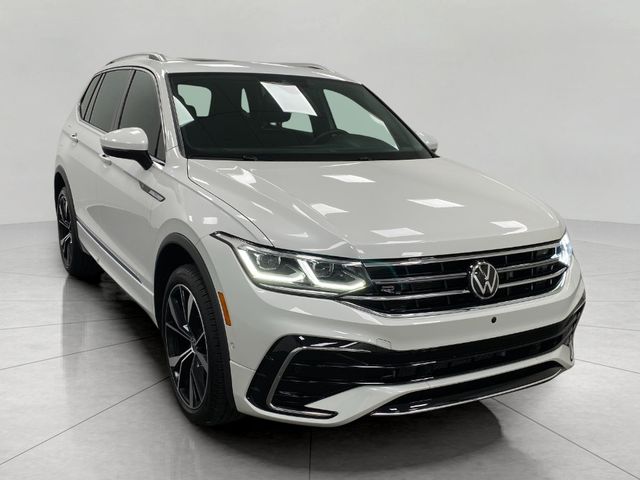 2023 Volkswagen Tiguan SEL R-Line