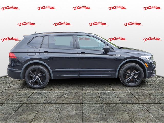 2023 Volkswagen Tiguan SE R-Line Black