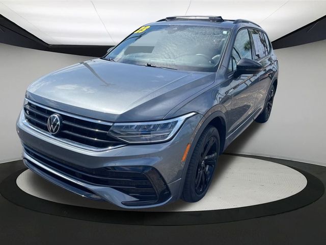 2023 Volkswagen Tiguan SE R-Line Black