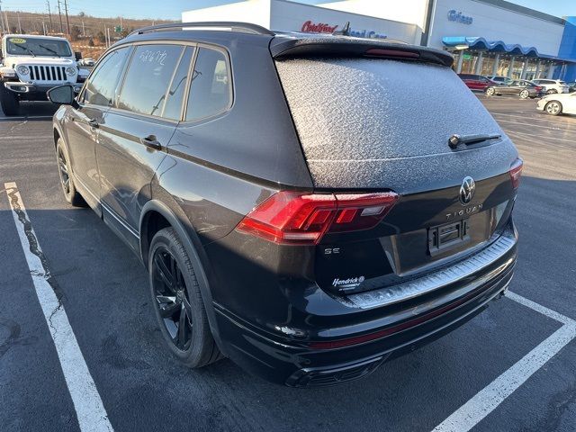 2023 Volkswagen Tiguan SE R-Line Black