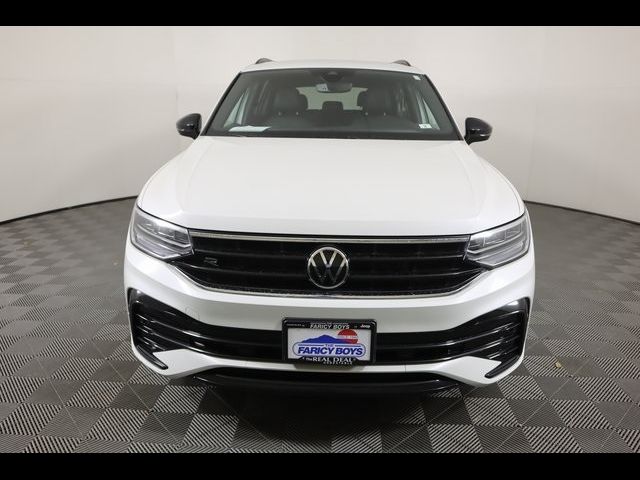 2023 Volkswagen Tiguan SE R-Line Black