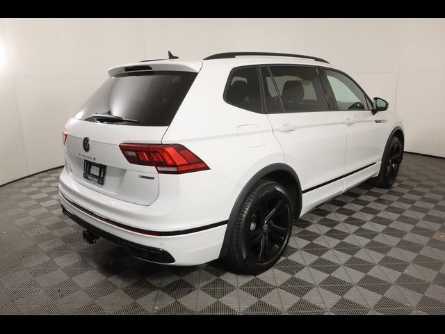 2023 Volkswagen Tiguan SE R-Line Black
