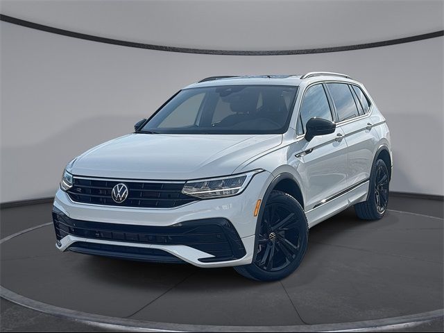 2023 Volkswagen Tiguan SE R-Line Black