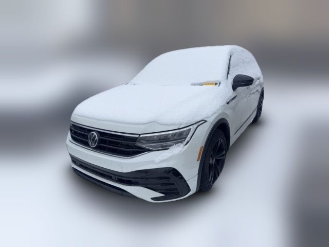 2023 Volkswagen Tiguan SE R-Line Black