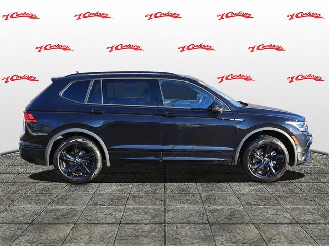 2023 Volkswagen Tiguan SE R-Line Black