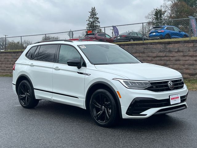 2023 Volkswagen Tiguan SE R-Line Black