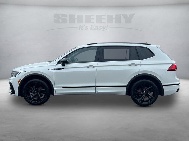 2023 Volkswagen Tiguan SE R-Line Black