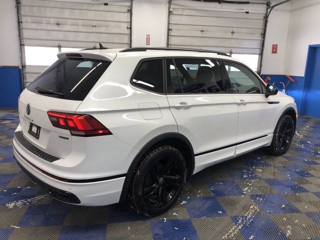 2023 Volkswagen Tiguan SE R-Line Black