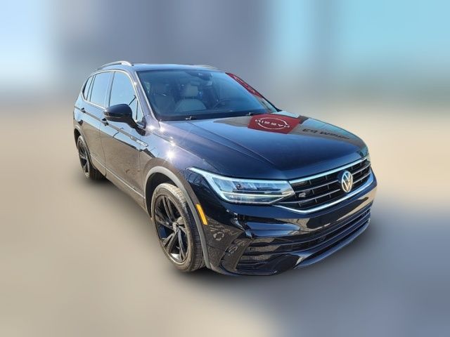 2023 Volkswagen Tiguan SE R-Line Black