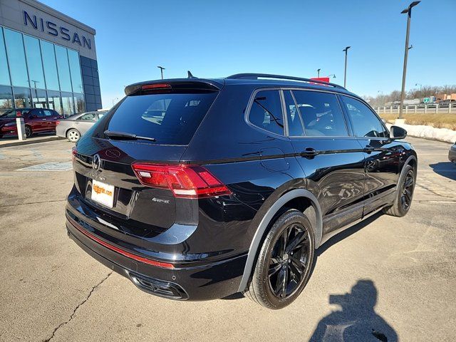 2023 Volkswagen Tiguan SE R-Line Black