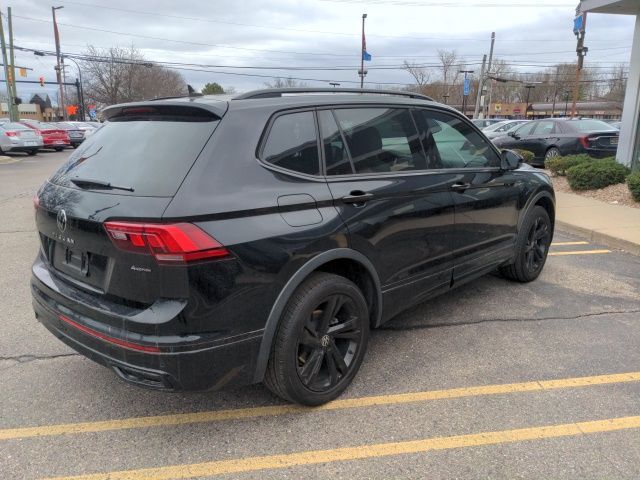 2023 Volkswagen Tiguan SE R-Line Black