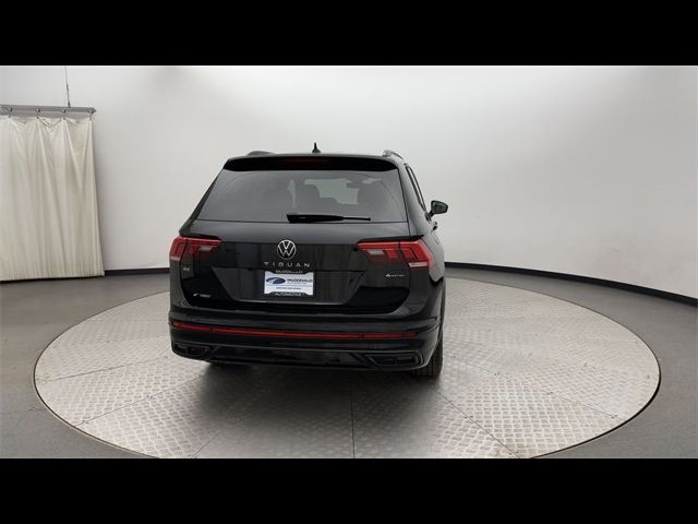 2023 Volkswagen Tiguan SE R-Line Black