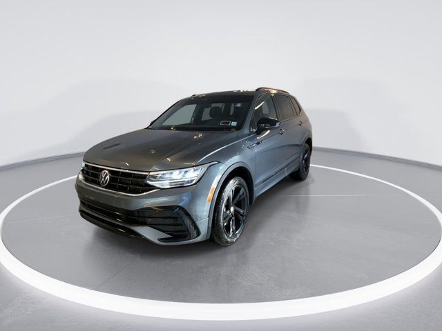 2023 Volkswagen Tiguan SE R-Line Black