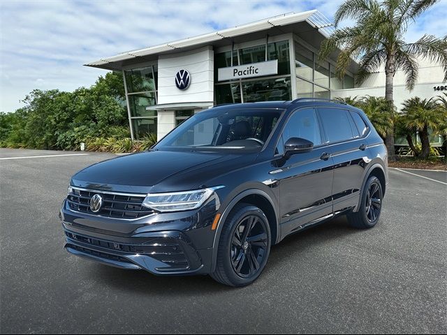 2023 Volkswagen Tiguan SE R-Line Black