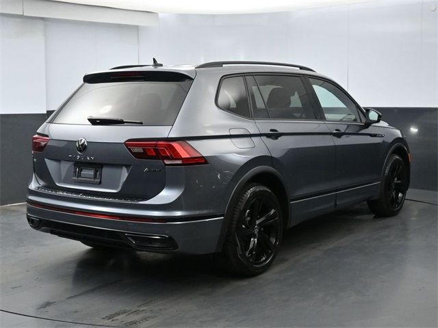 2023 Volkswagen Tiguan SE R-Line Black