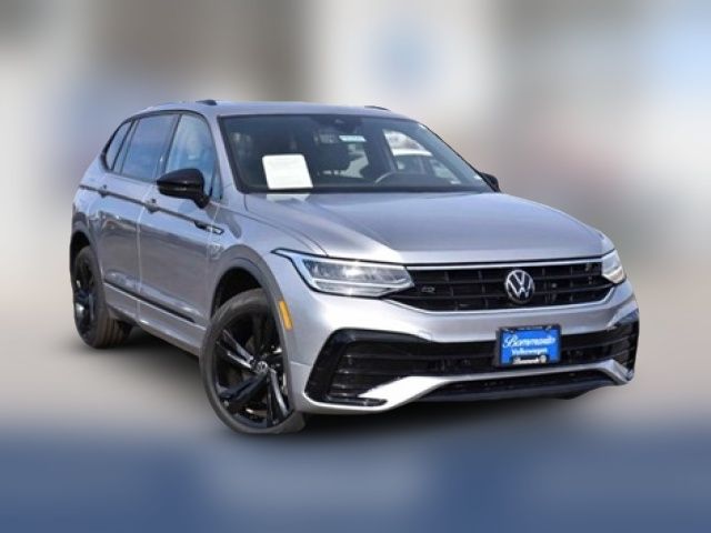 2023 Volkswagen Tiguan SE R-Line Black