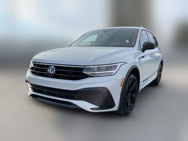 2023 Volkswagen Tiguan SE R-Line Black