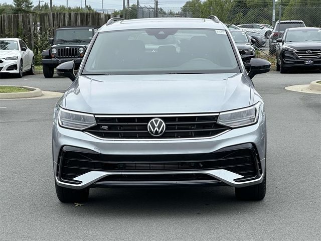 2023 Volkswagen Tiguan SE R-Line Black