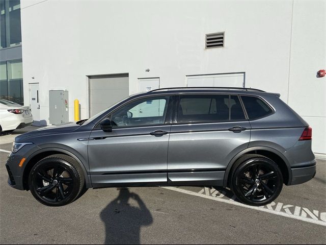 2023 Volkswagen Tiguan SE R-Line Black