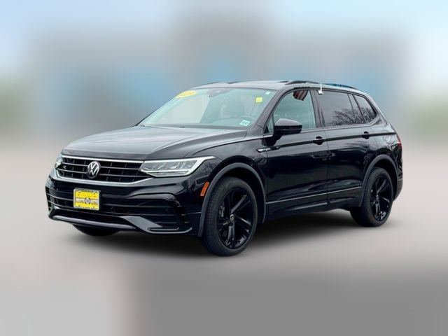 2023 Volkswagen Tiguan SE R-Line Black