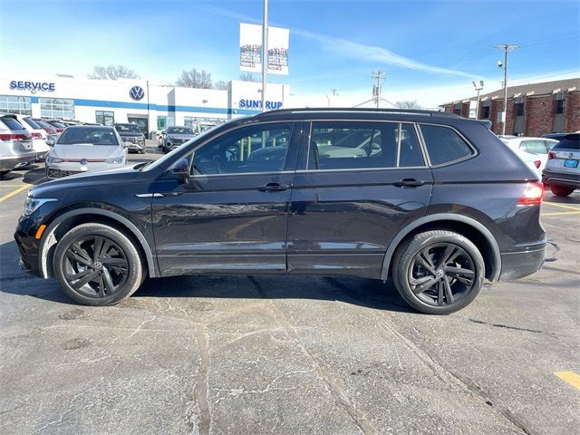 2023 Volkswagen Tiguan SE R-Line Black