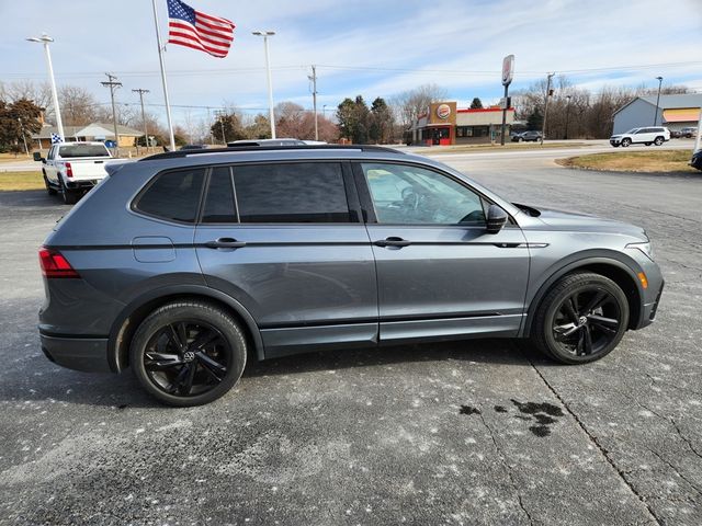 2023 Volkswagen Tiguan SE R-Line Black