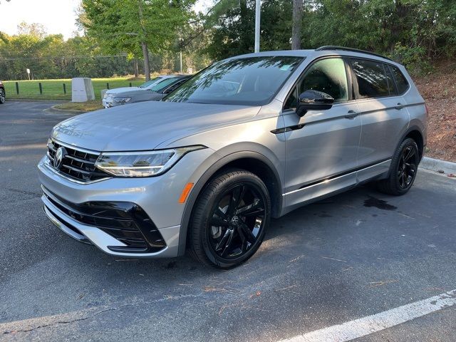 2023 Volkswagen Tiguan SE R-Line Black